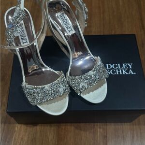 Badgley Mischka Women's cream Embellished Heels